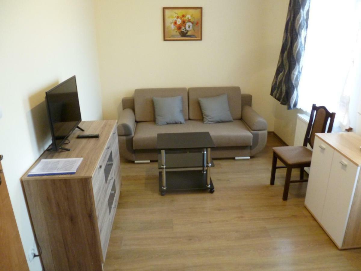 Energy House Appartement Jasło Buitenkant foto